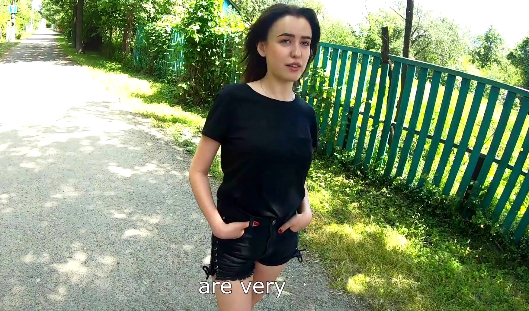 Трахнул простую русскую деревенскую шлюшку в сарае после знакомства!